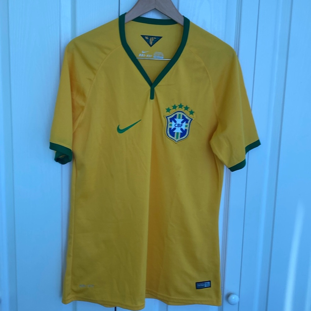 BNWOT Nike T- Shirt CBF, Dri- Fit